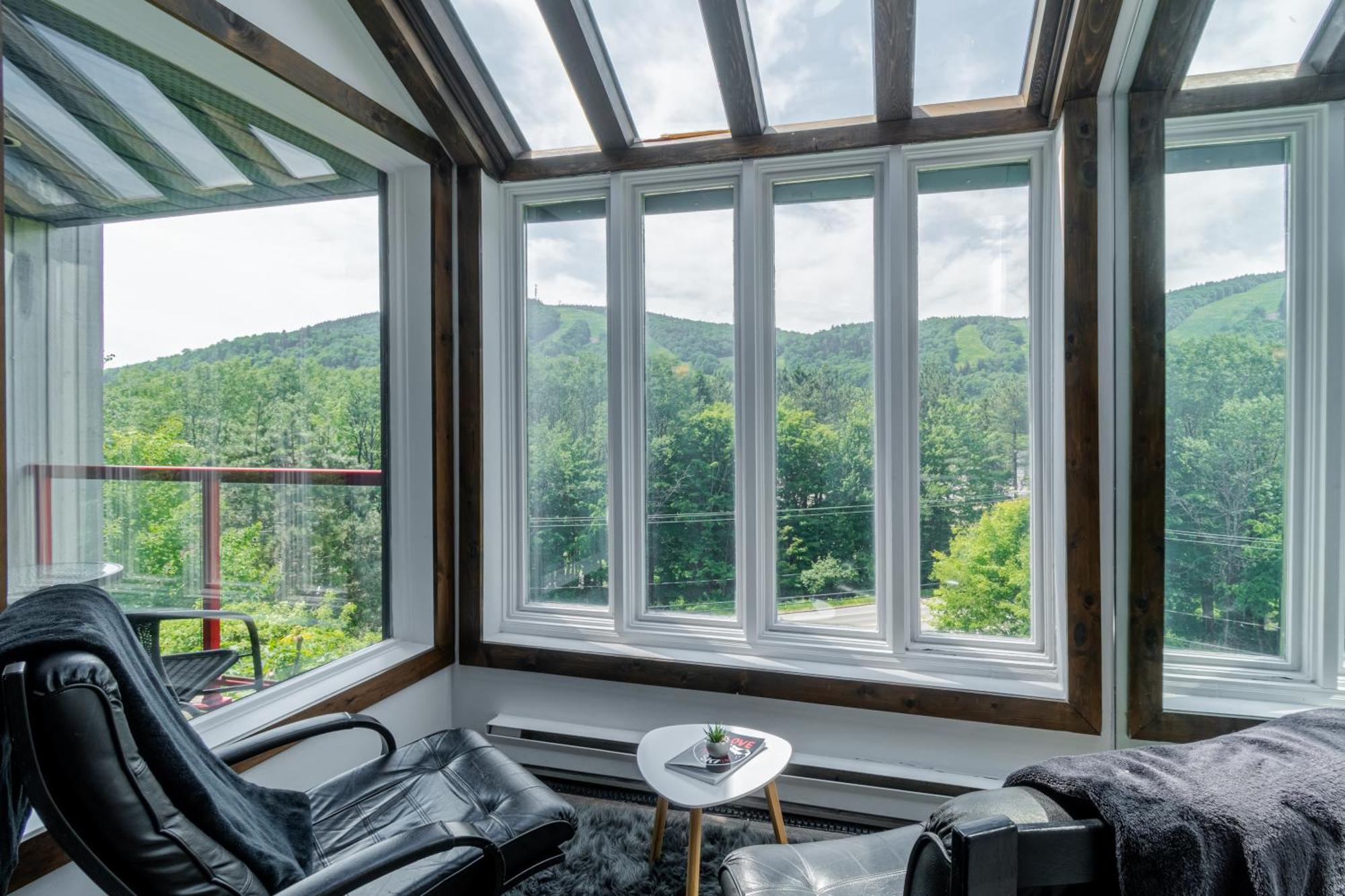 Superbe Condo Face Aux Pentes De Ski Stoneham!!! Extérieur photo